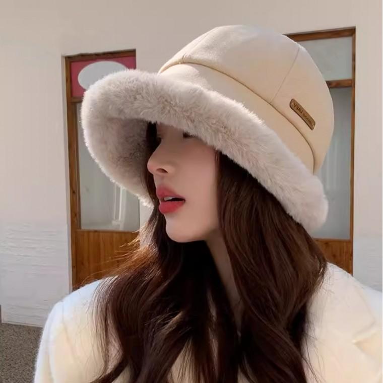 여성 벙거지 모자 털 버킷햇 겨울 패션 방한모