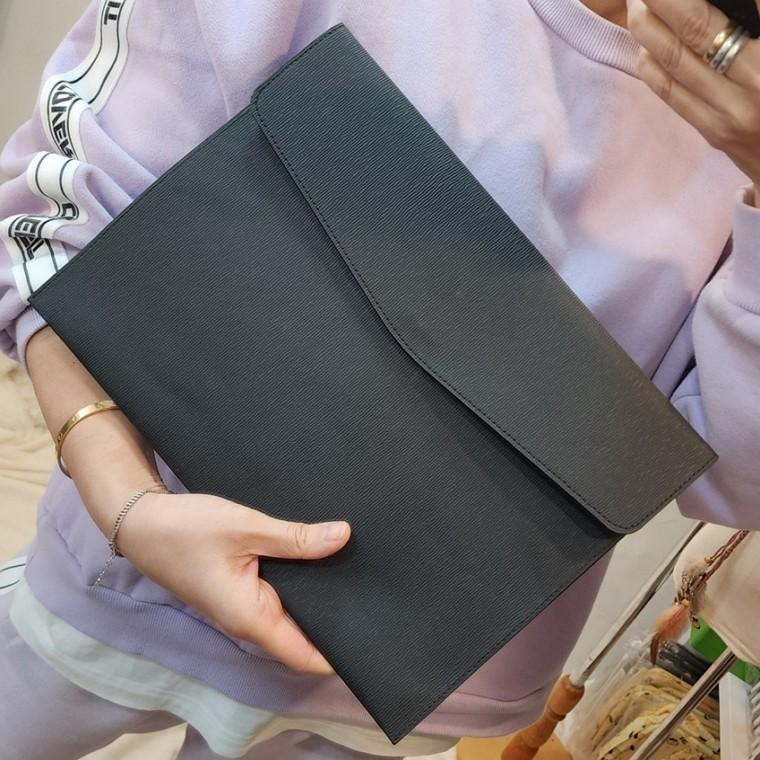 A4 사이즈 블랙 클러치 심플 서류가방