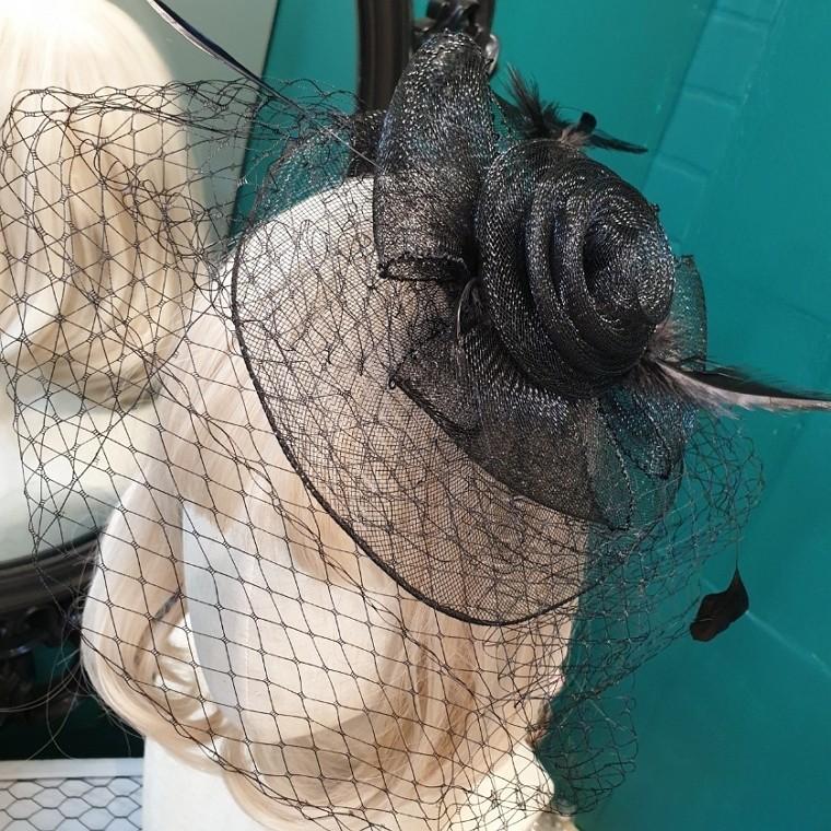 여성 깃털 모자 검정 모자 헤어핀