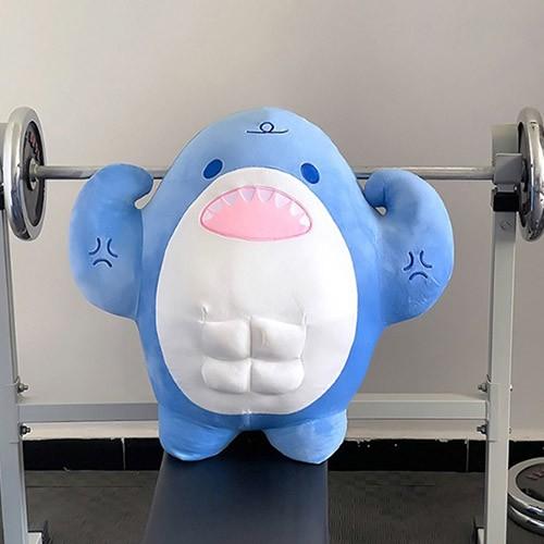 근육 상어 헬창 헬스 인형 쿠션 [대형 몸짱 헬스장 개업선물 애착 동물 안고자는 웃긴 선물 템]