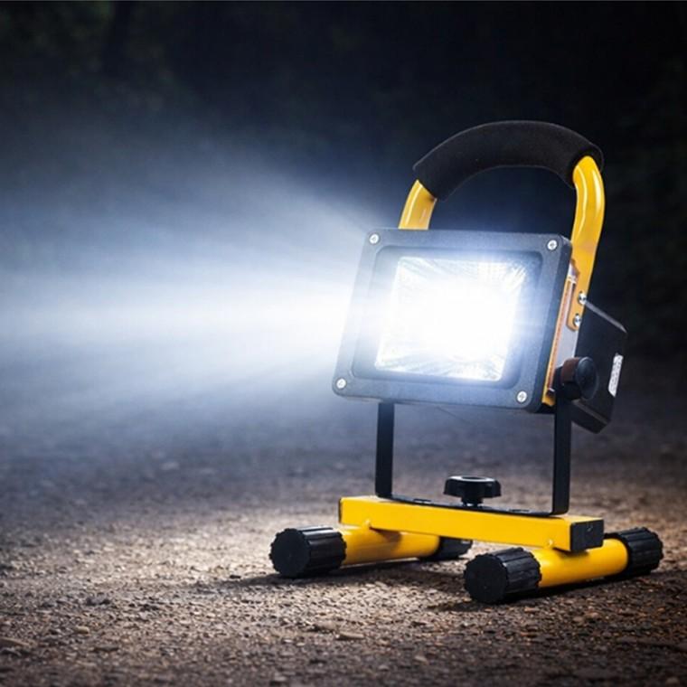 밝고넓게치추는 50W LED 충전식 야외 멀티 작업등 랜턴 조명등 투광기 W865A 투광등